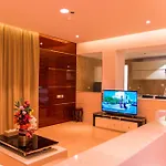 City Park Hotel Apartments